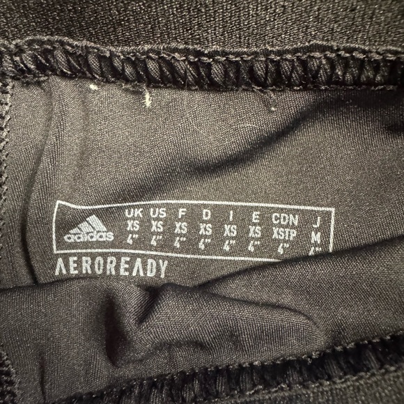 Adidas Women’s Size XS Black Aeroready Bicycle Bike Shorts Yoga Workout - Picture 2 of 4